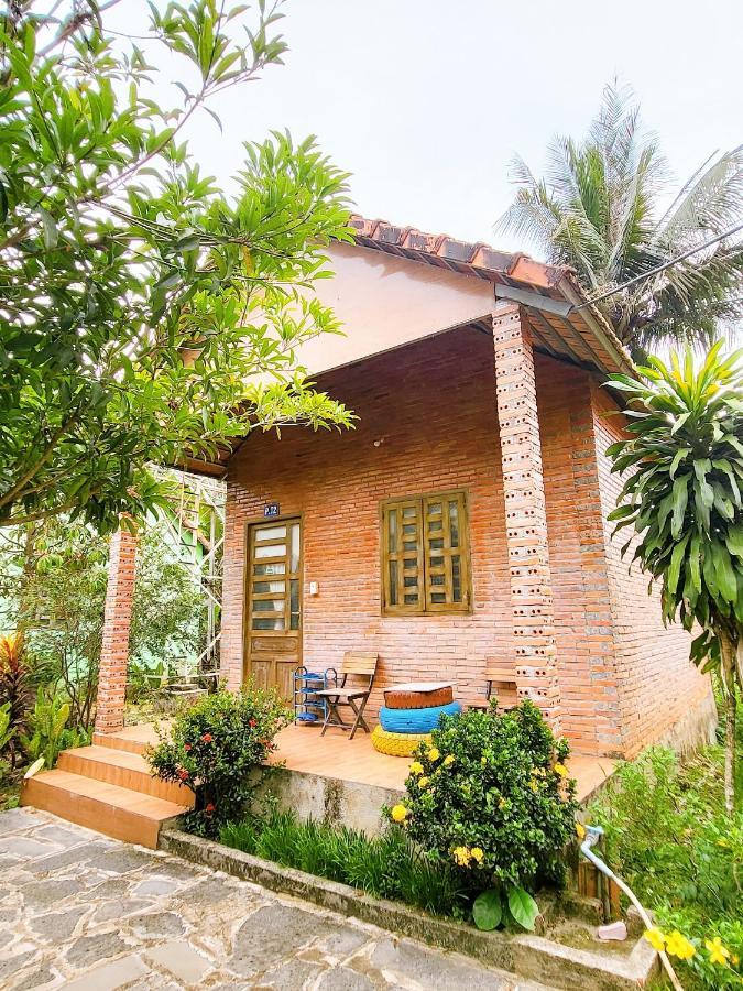 Cat Tien Farmer Lodge Quan Tom Exterior photo